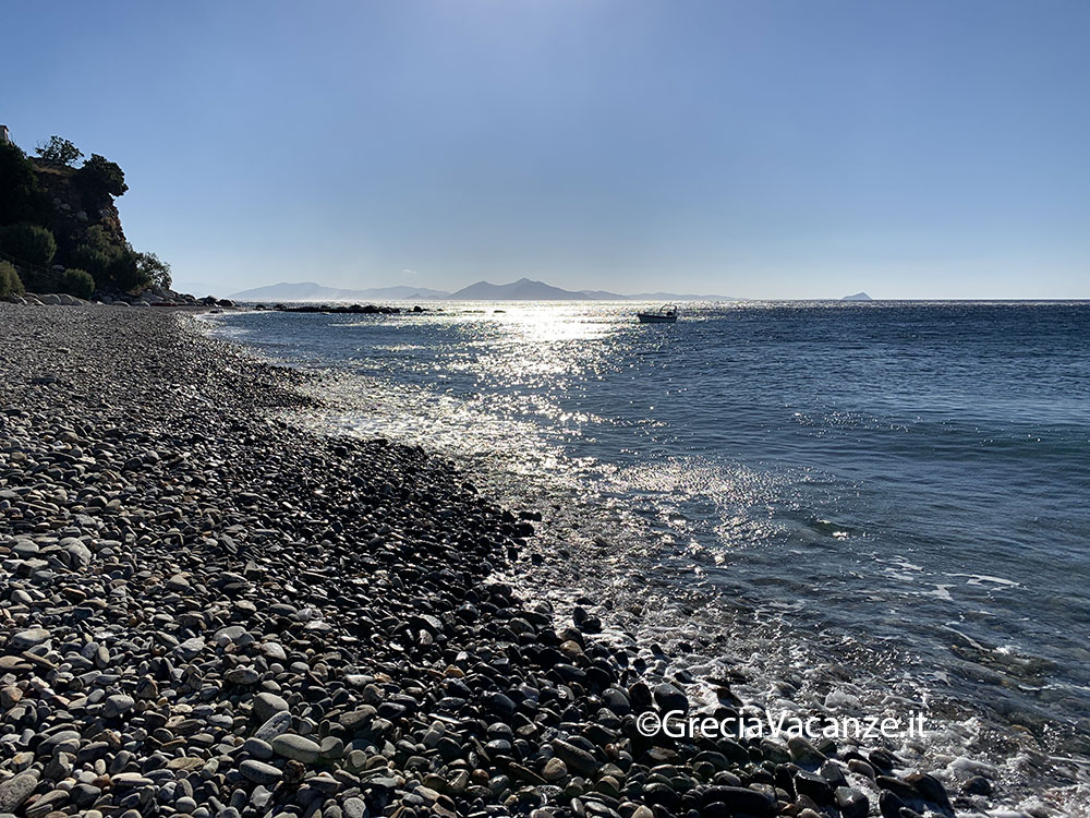 ikaria-spiaggia